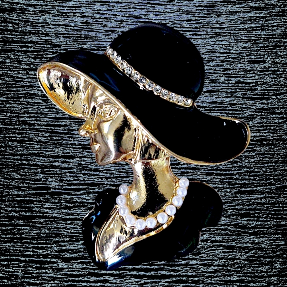 Stylish Lady Brooch